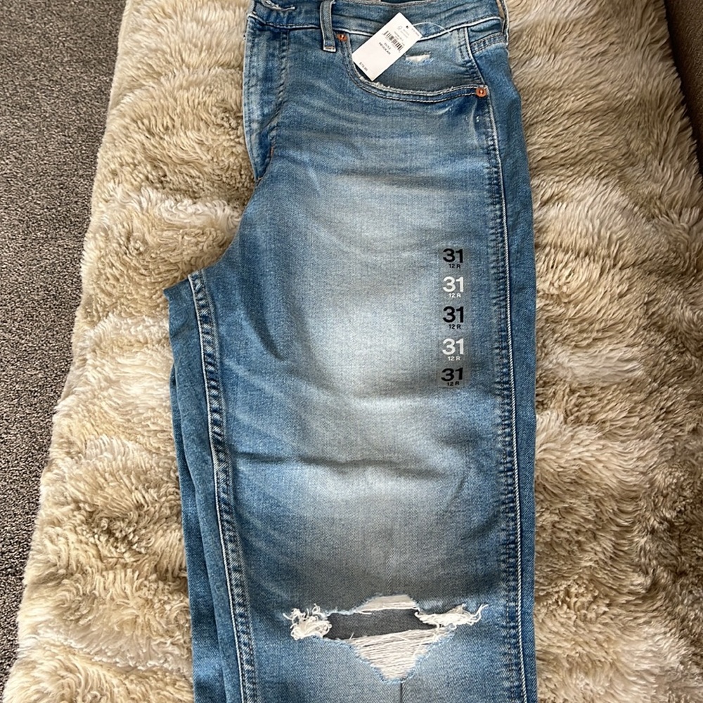 Slim High Rise Stretch Jeans - Picture 2 of 6